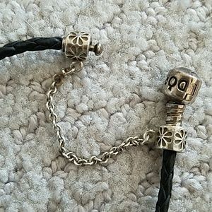 Pandora Daisy Safety Chain